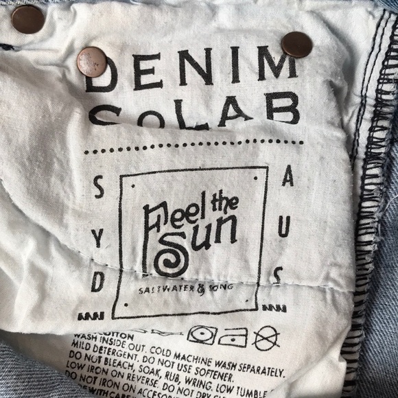 REVOLVE | DENIM CoLAB Denim Cutoff Shorts Distressed Raw Hem Size 26 - Picture 6 of 7